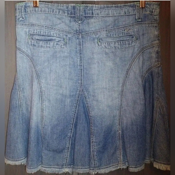 NWT AMERICAN RAG CIE High/Low Hem Flare Side Pleats 5 Pocket Frayed Hem Skirt - Picture 2 of 14